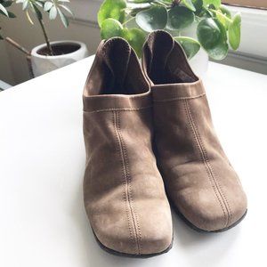 Arche Suede Ankle Boot
